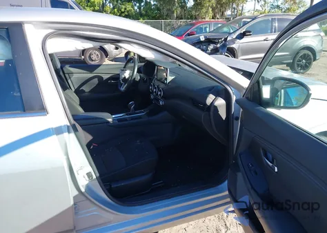 2022 Nissan Sentra Sv Xtronic Cvt z USA, uszkodzony, nr VIN 3N1AB8CV1NY242459